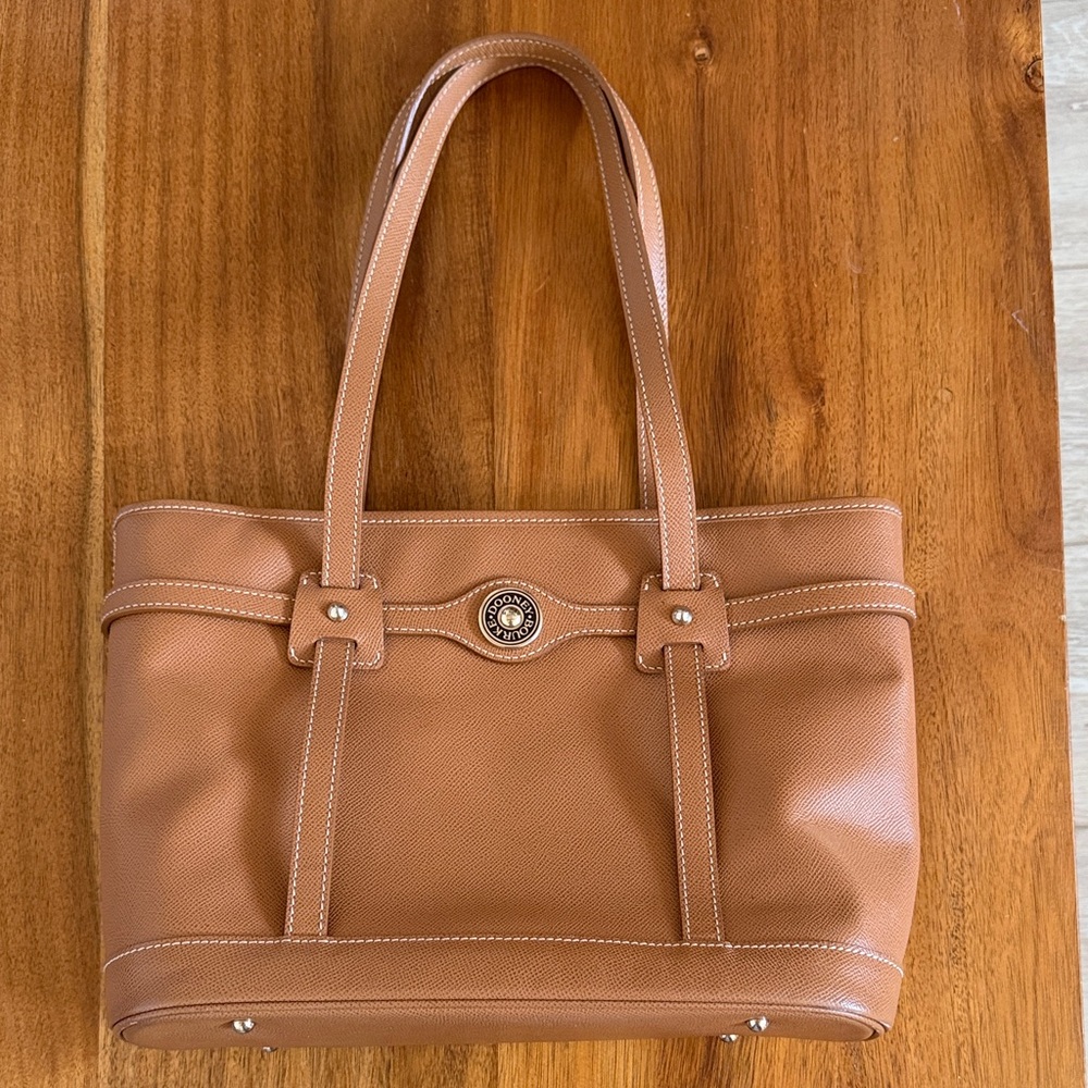 Vintage Dooney and Bourke tote